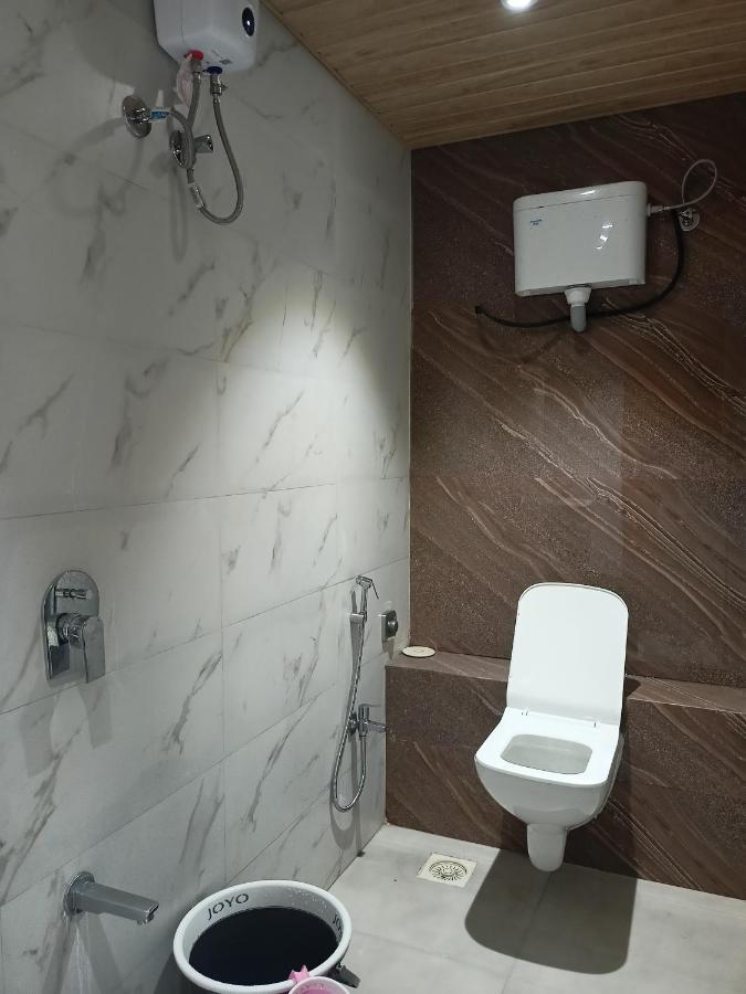 Hotel Palms Residency, Chembur Mumbai  Buitenkant foto